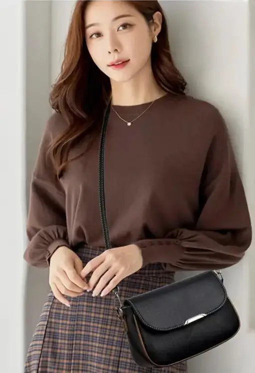 Sling Bag – Compact Everyday Crossbody Bag for Women